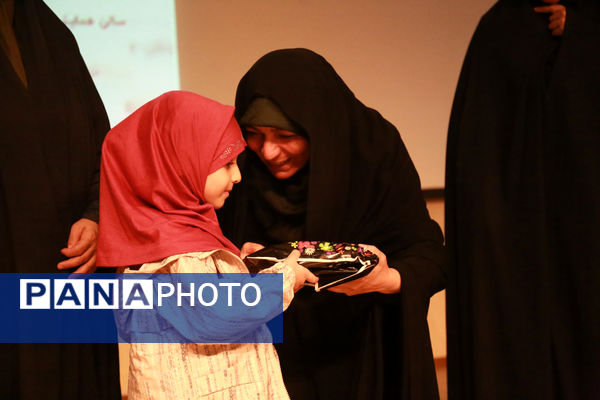 جشن بزرگ دختران آفتاب آستان قدس رضوی در تبریز