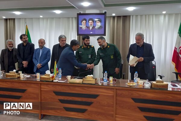 جلسه هم اندیشی با مدیران مدارس چهاردانگه