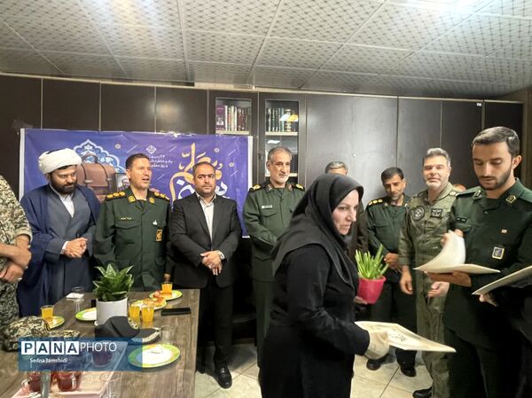 مدرسه‌ای که در هفته معلم رنگ افتخار گرفت