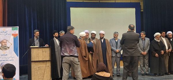 امام جمعه جدید تاکستان معرفی شد