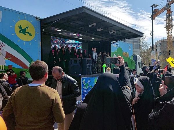 راهپیمایی روز قدس با حضور مردم ولایت‌مدار مشهدی