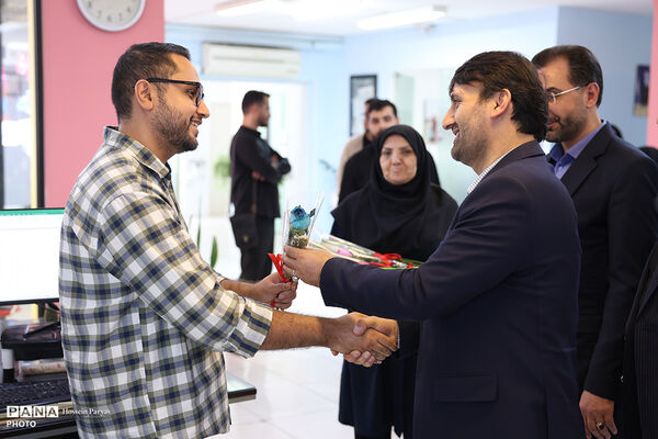 بازدید علی فرهادی سخنگوی وزارت آموزش و پرورش از خبرگزاری پانا