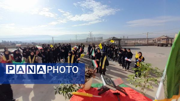 برنامه دهه فجر در مدرسه امیدانقلاب شهرستان سملقان