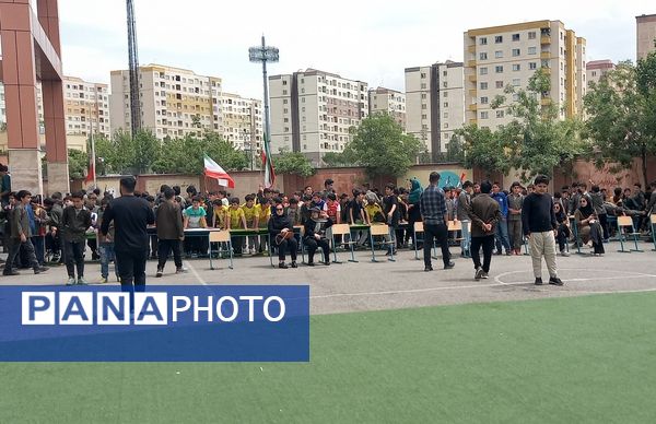 برگزاری فینال مسابقات فوتبال در مدرسه رودکی منطقه پردیس