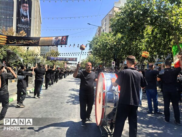 مراسم عزاداری و پیاده‌روی زائران امام رضا(ع) همزمان با سالروز شهادت