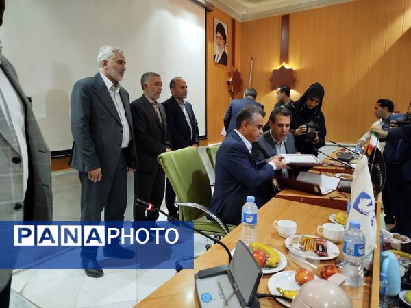 امضای تفاهم‌نامه توسعه هنرستان‌های جوار صنعت در خراسان رضوی