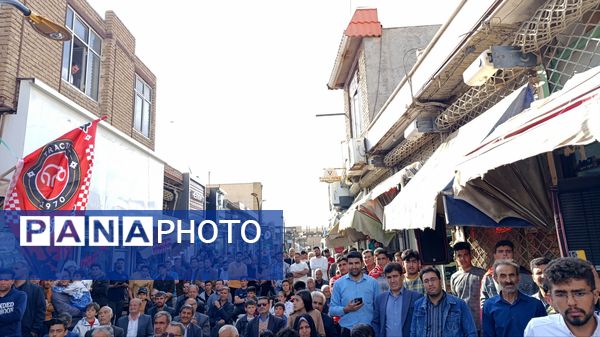 ملکان در پرتو هنر و معنویت؛ جشن میلاد امام رضا (ع) در بازار نوسازی شده
