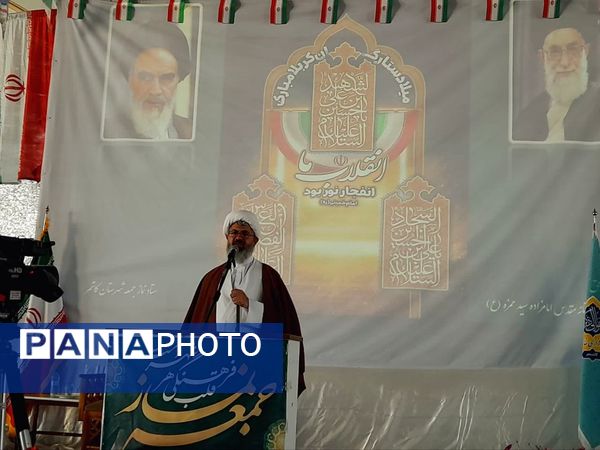 نماز جمعه در کاشمر 