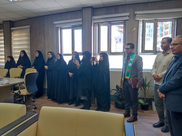 دیدار دانش‌آموزان مدرسه مهندس رحمانی فرد با مسولین اداره ناحیه یک مشهد مقدس 