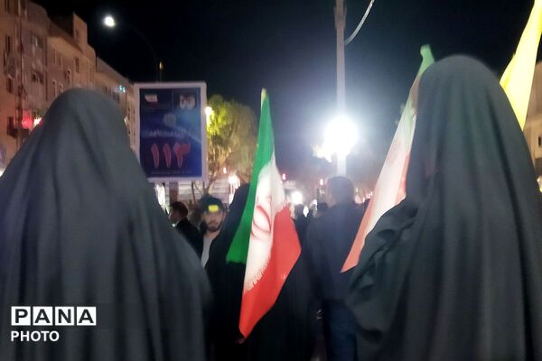 مردم بهارستانی میدان را خالی نکردند