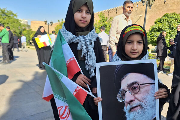 ۱۳ آبان در شیراز ؛ تجلی شور انقلابی نسل امروز