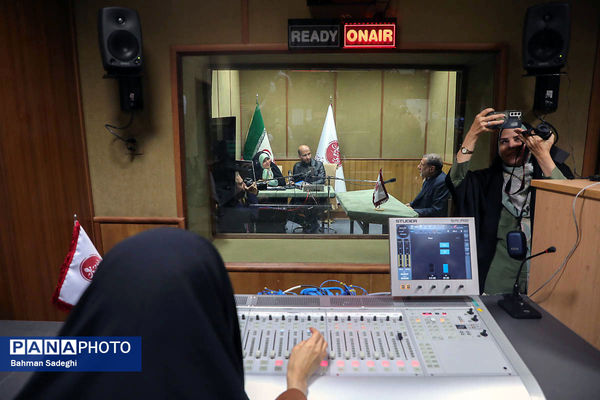 افتتاحیه رادیو مقاومت