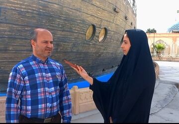تجلیل از نخبگان قرآنی رتبه های اول مسابقات قرآن و معارف شهرستان تیران و کرون