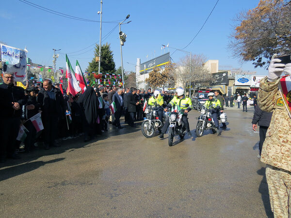 نواختن زنگ انقلاب و گرامیداشت سالروز ورود رهبر شهرستان بجنورد 