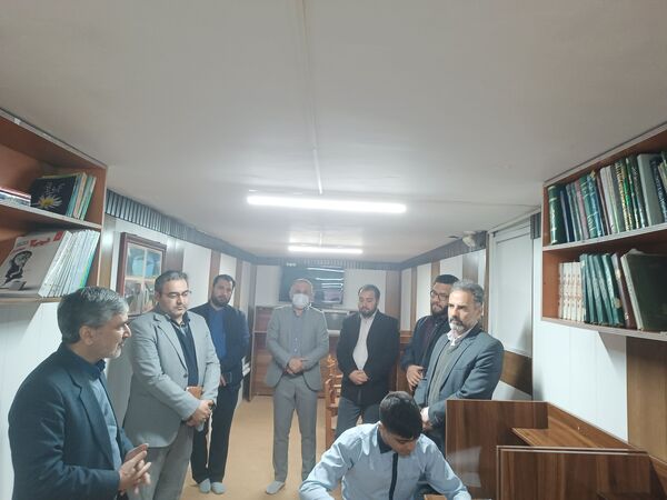 افتتاح کتابخانه دبیرستان جماران ناحیه پنج 