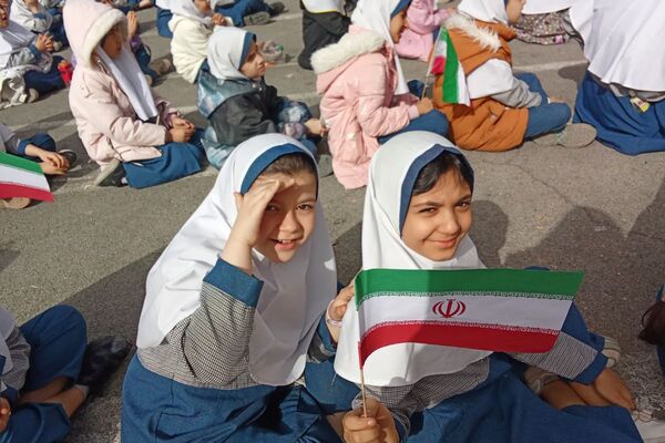 طنین زنگ انقلاب در مدارس شهرستان شهریار 
