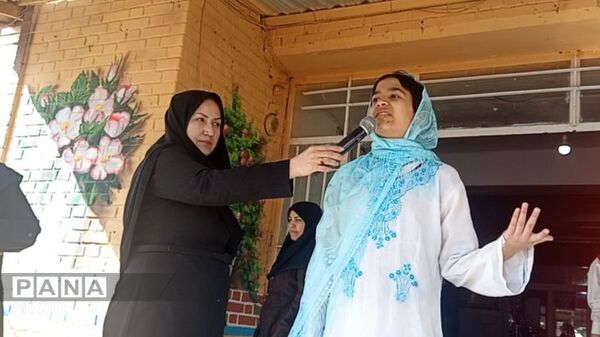 تجلیل از ستارگان دبیرستان صدیقه یک ناحیه 7 مشهد 