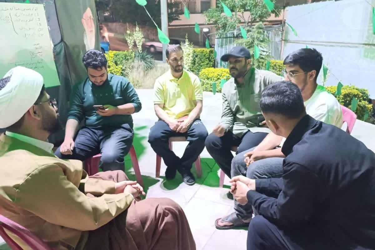  کافه گفتگو نوجوانان مبارز رودهن در تجمعات مردمی شبانه