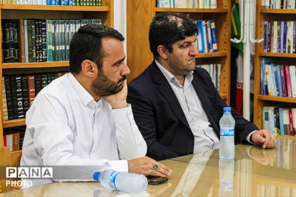 بازدید مشاور عالی وزیر فرهنگ و ارشاد اسلامی از مسجد آقا میرزا احمد زنجان