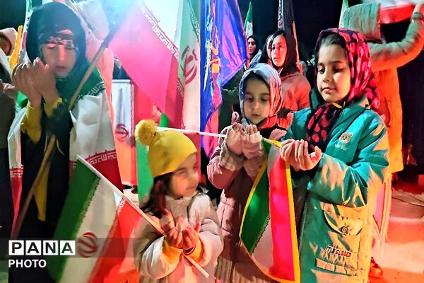 کودکان پای کار ایران در تجمعات مردمی شهر بار