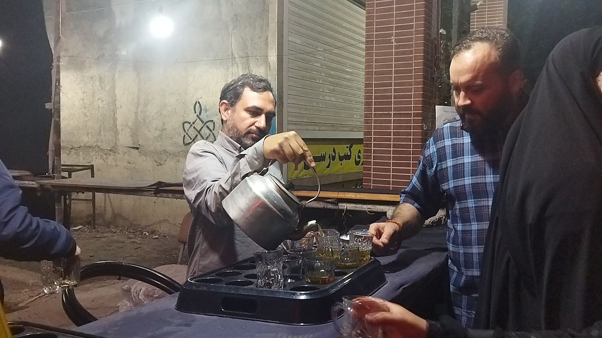 موکب کانون باهنر هر شب میزبان مردم نیشابور می شود 