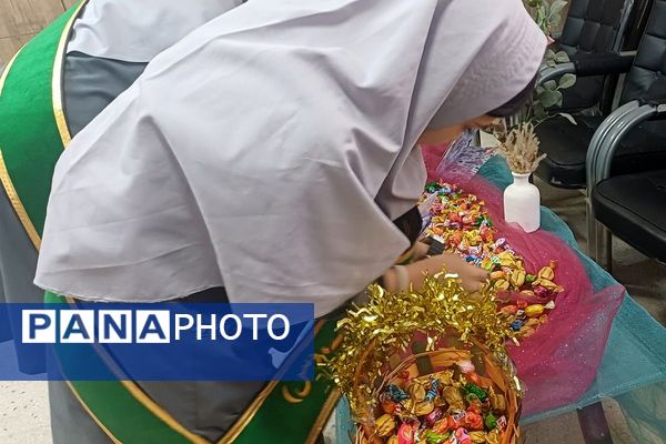 مدرسه شهید عباس بابایی  غرق در شادی شعبان