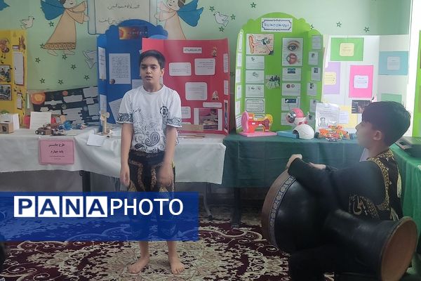 دستاوردهای خلاقانه دانش‌آموزی در دبستان پسرانه پانزده خرداد شهرری