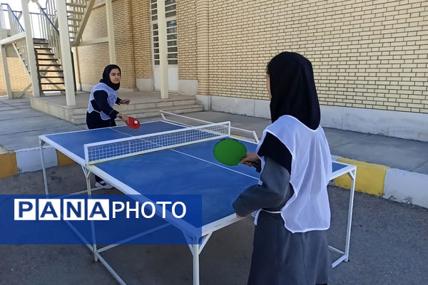 پویش یک روز با ورزش در مدارس شهرستان آباده