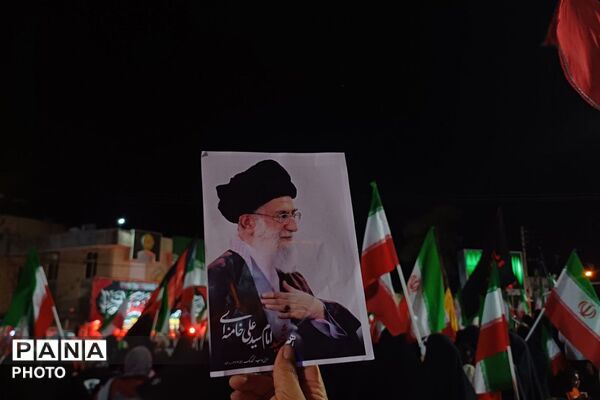 مردمی از جنس نور