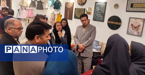 نمایشگاه آثار هنری دانش‌آموزان هنرستان محمودیه بجنورد 