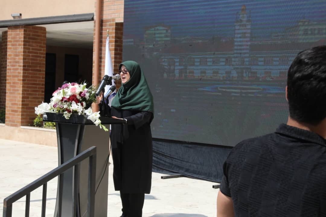 مهاجرانی مدرسه خیرساز مهر عظام رشت را افتتاح کرد