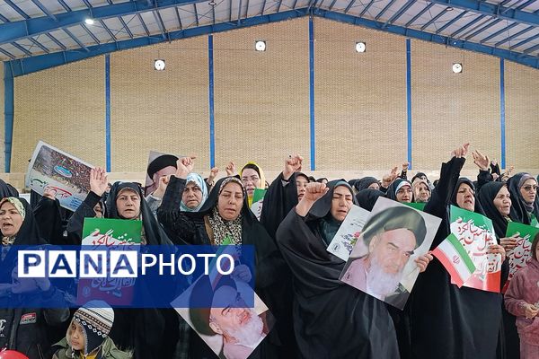 حضور گسترده مردم شهرستان شهید پرور شهرستان شهریار در راهپیمایی ۲۲ بهمن