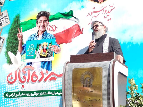 مردم کاشمر با گام‌های استوار در مسیر آرمان‌های انقلاب گام برداشتند 