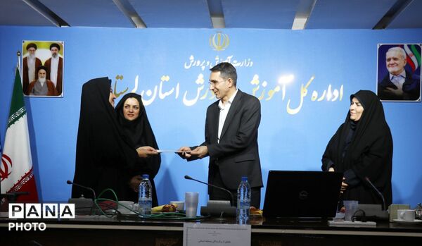 تجلیل از برگزیدگان جشنواره‌های «بهار جانان» و «خانواده، امید فردا» در استان لرستان