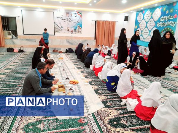 محفل انس با قرآن در دبستان دخترانه امید انقلاب بوشهر 