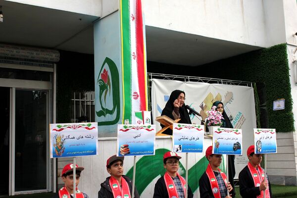  افتتاح جشنواره «امید فردا» در مدرسه شاهد ده دی ورامین