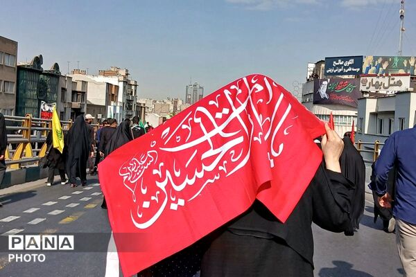 روایت عشق و وفاداری در بدرقه شهدا