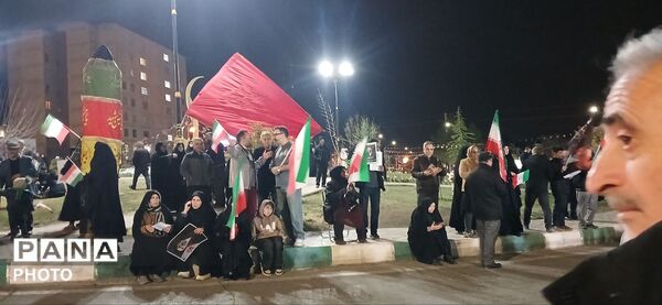 حضور پرشور مردم شهرستان ساوجبلاغ در بیعت با رهبر معظم انقلاب اسلامی 