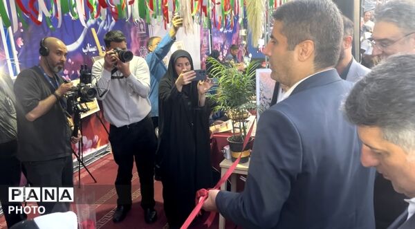 افتتاح غرفه‌هاى «قرار فرهنگی» مناطق ۱۹ گانه تهران