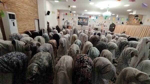 اعتکاف دانش آموزی در مسجد خاتم النبیین بیرجند
