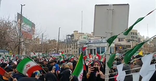 راهپیمایی باشکوه ۲۲ بهمن در مشهد مقدس