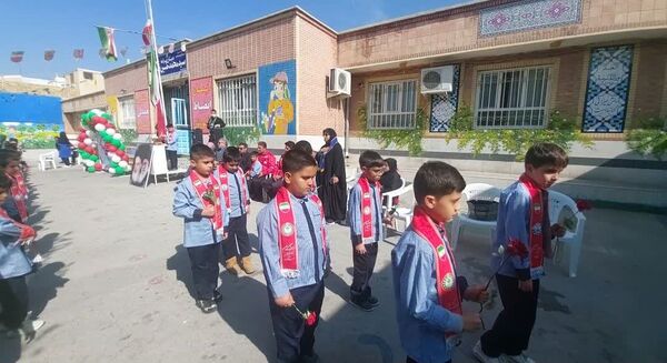 همایش یاوران انقلاب، پیشتازان مقاومت در شهرستان کازرون