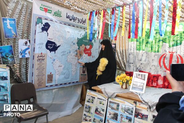 نمایشگاه اسوه در مدرسه مصلی‌نژاد مشهد 