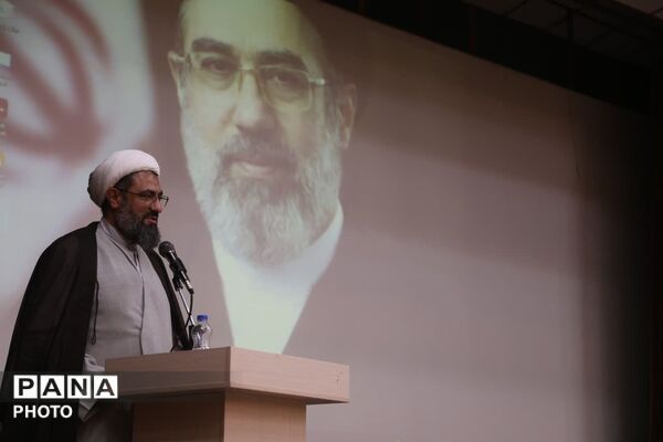 حضور نماینده ولی‌فقیه در استان همدان در خبرگزاری پانای همدان