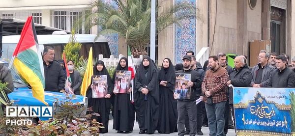 طنین پر شکوه مرگ بر اسرائیل و آمریکا فرهنگیان تهران