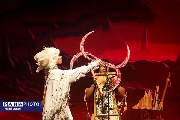 کنسرت لئو روخاس «پسر خورشید»