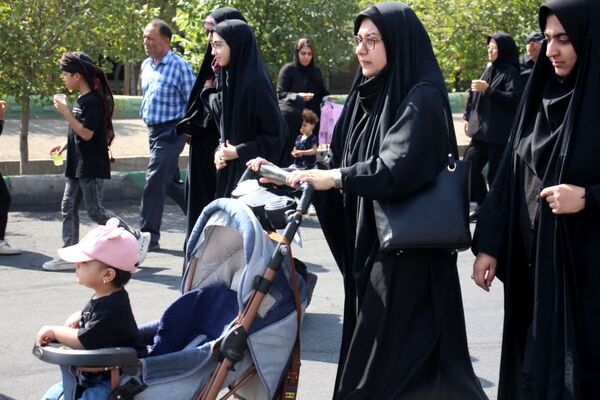 راهپیمایی دلدادگان حسینی در شهرستان سمنان
