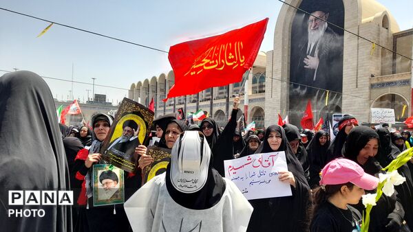 تهران در سوگِ رهبر شهید ایستاد