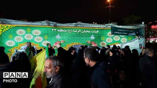 تجمعات شبانه همراه با موکب سازمان دانش آموزی در میدان المپیک 