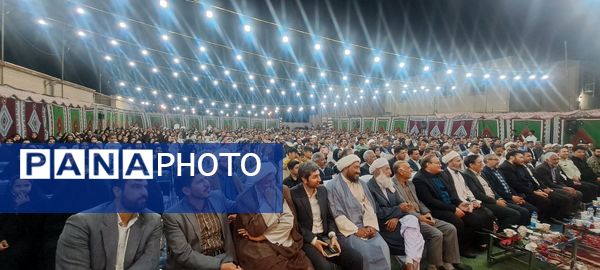 مراسم تجلیل از معلمان نمونه در شهرستان صالح آباد 